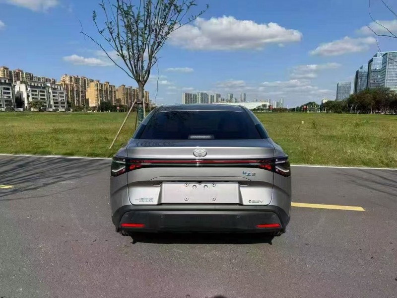 徐州25年丰田BZ3Pro9