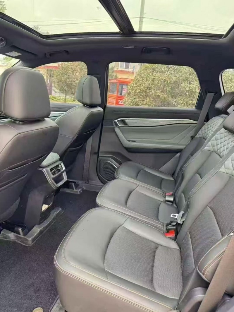 枣庄23年吉利豪越5