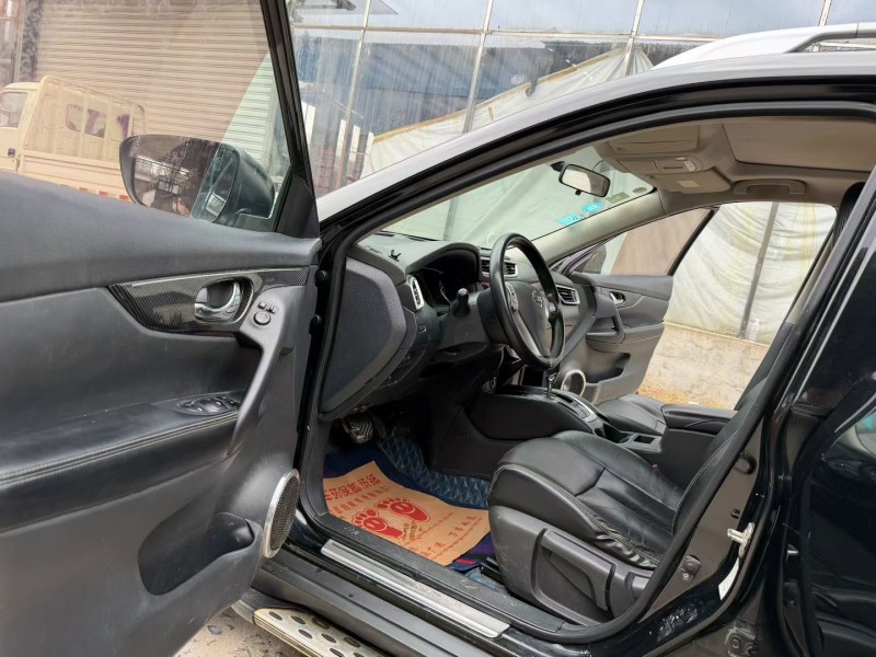 徐州16年日产奇骏4