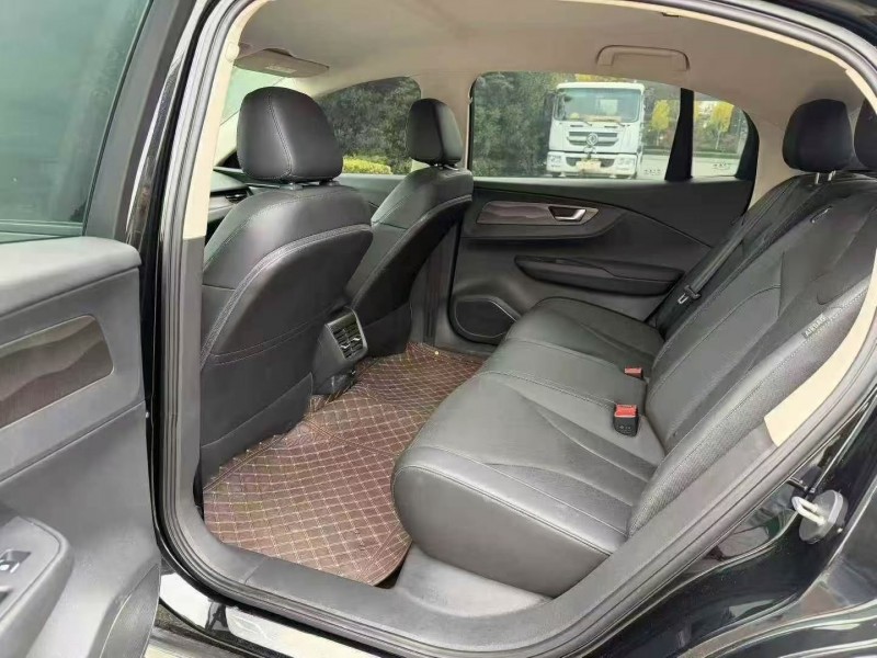 常州23年红旗E-QM56