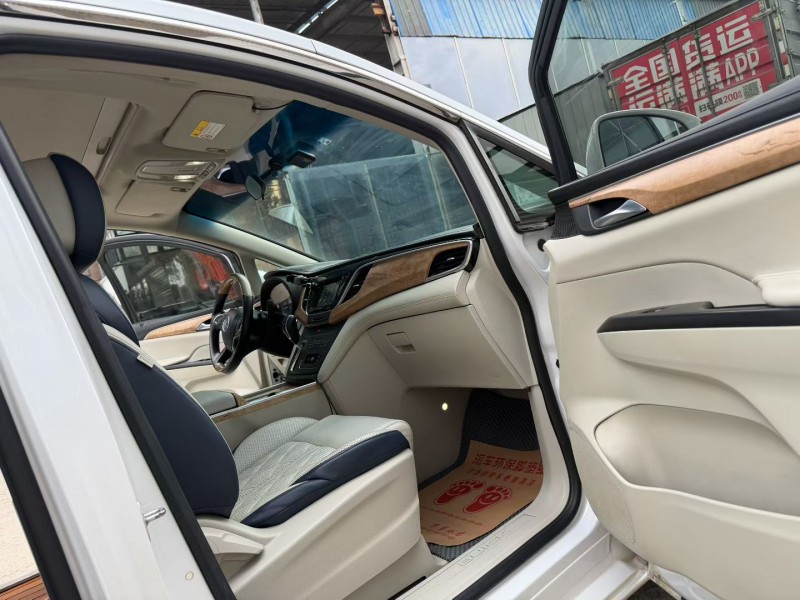 徐州20年别克GL86