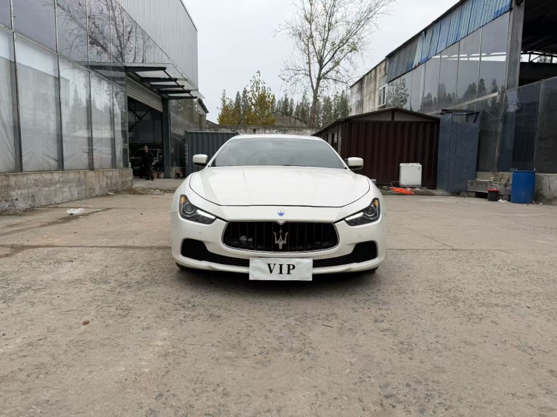 徐州15年玛莎拉蒂Ghibli1