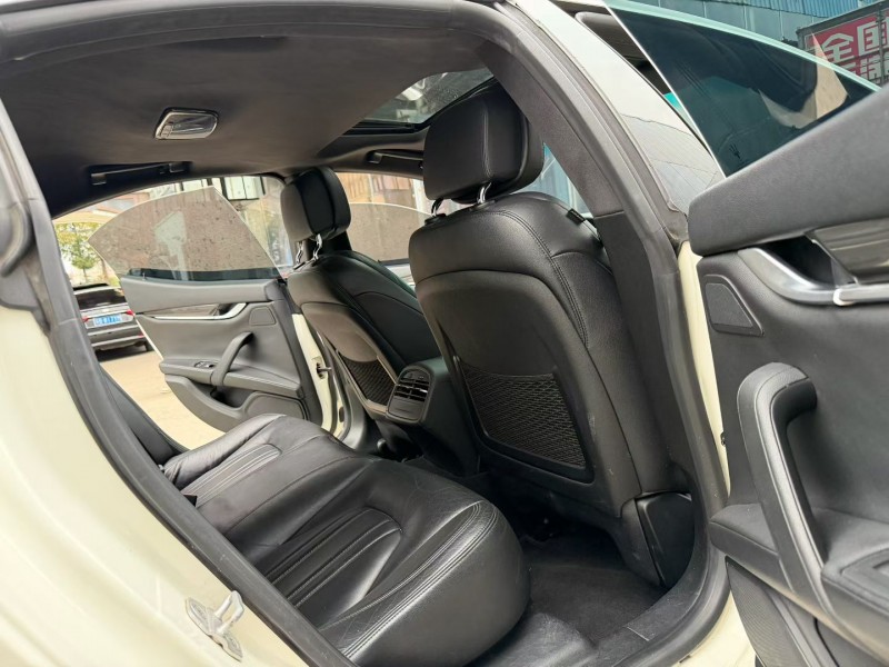 徐州15年玛莎拉蒂Ghibli7