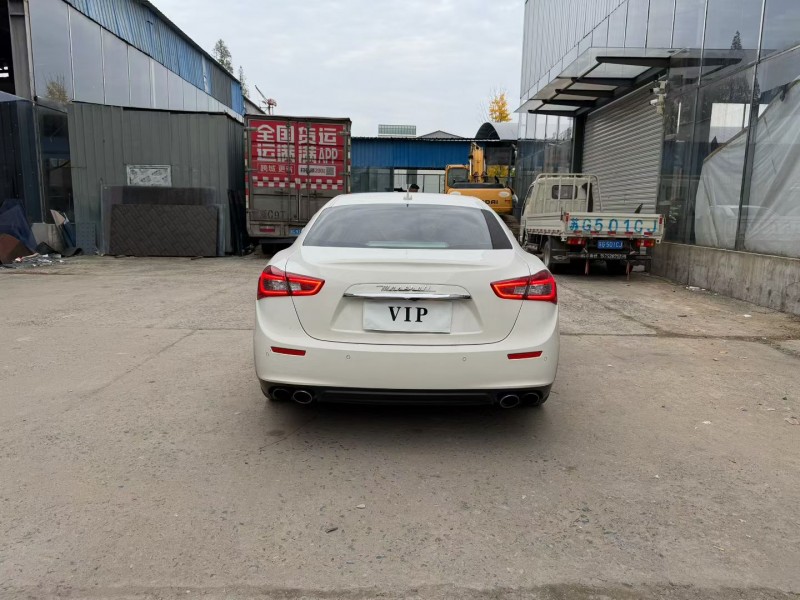 徐州15年玛莎拉蒂Ghibli9