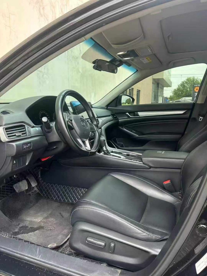 营口22年本田雅阁5