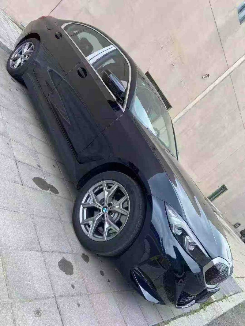 营口25年宝马i32