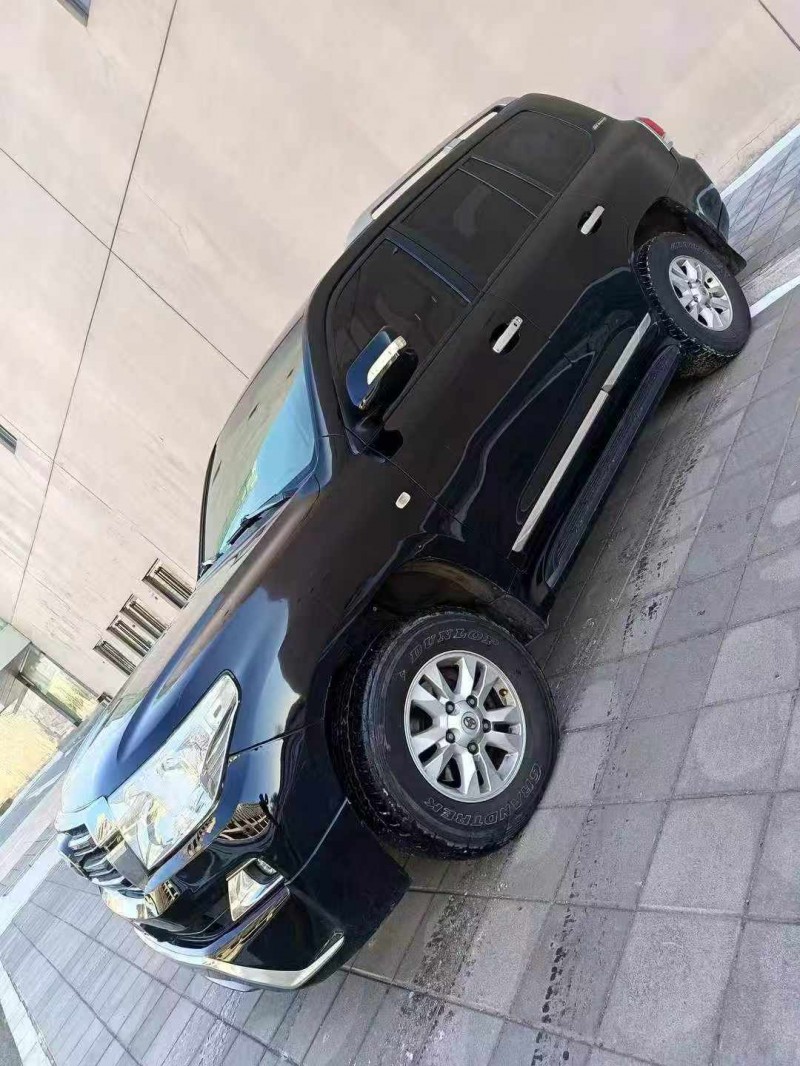 营口12年丰田兰德酷路泽5