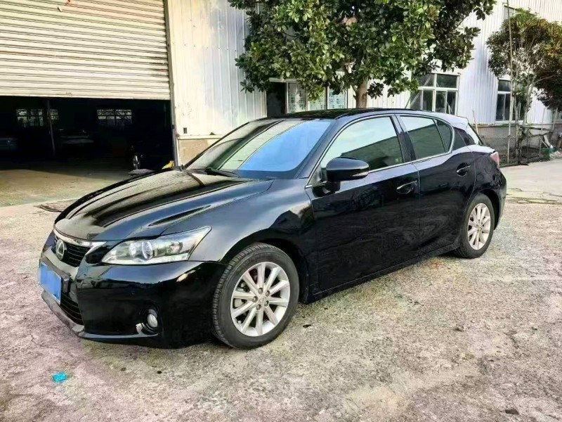 徐州13年雷克萨斯CT2