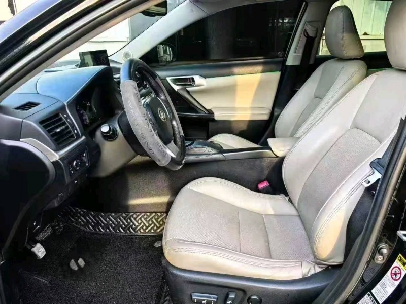 徐州13年雷克萨斯CT6