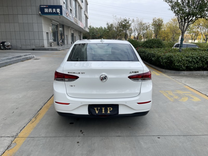 济宁19年别克英朗9