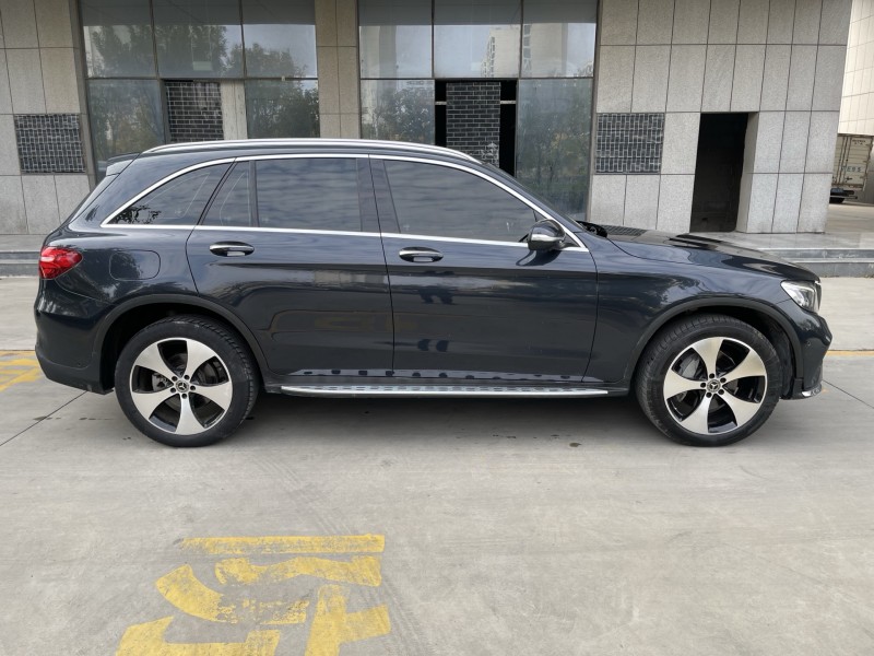 济宁18年奔驰GLC3