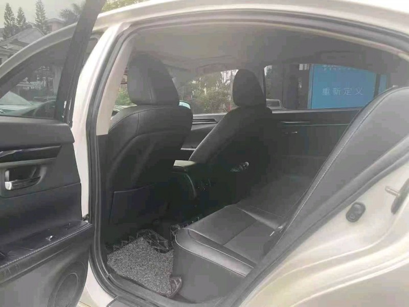 广州14年雷克萨斯ES8