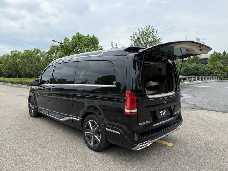 盐城23年奔驰维努斯9