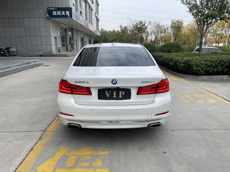 济宁19年宝马5系9