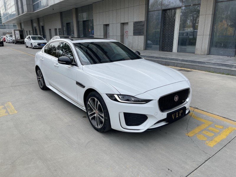 济宁22年捷豹XEL3