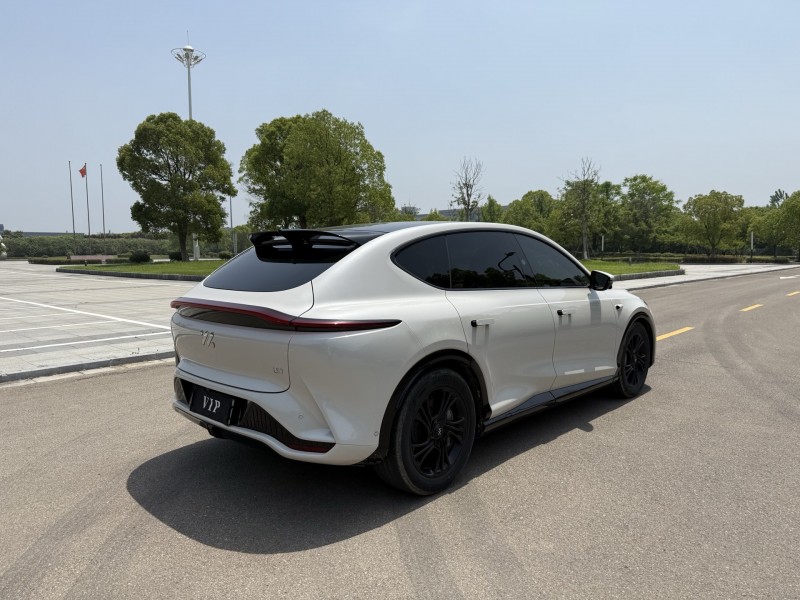 盐城23年智己LS77