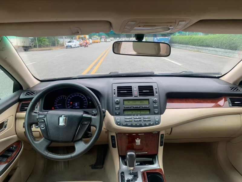 茂名14年丰田皇冠5