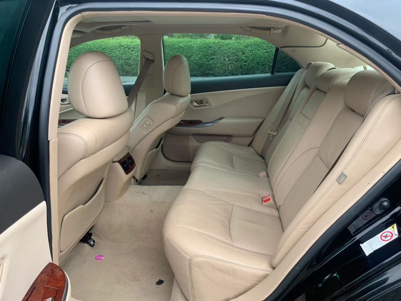 茂名14年丰田皇冠6