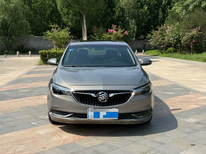 菏泽18年别克英朗1