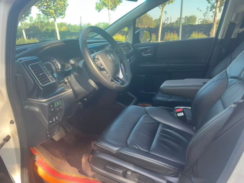 郑州21年本田艾力绅4