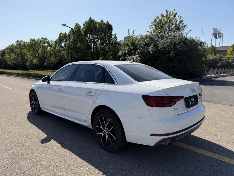 盐城18年奥迪A4L8