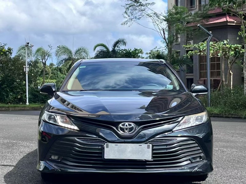 海口18年丰田凯美瑞1