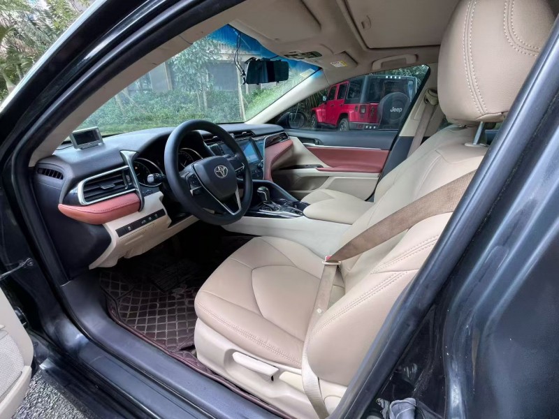 海口18年丰田凯美瑞3