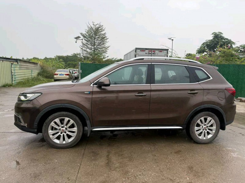 中山17年荣威RX54