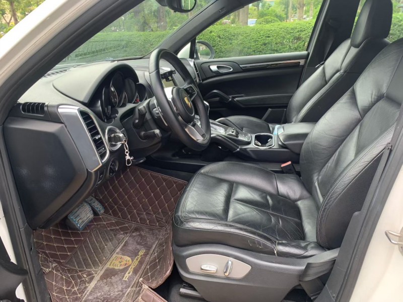 茂名11年保时捷卡宴4