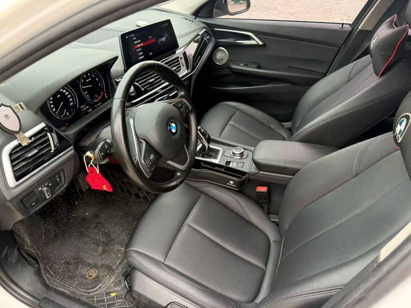 中山21年宝马1系7