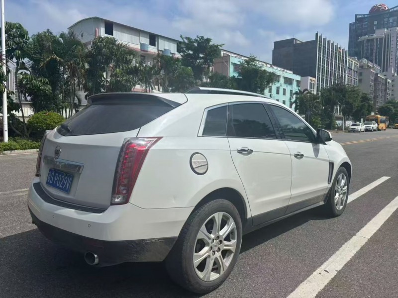 茂名16年凯迪拉克SRX8