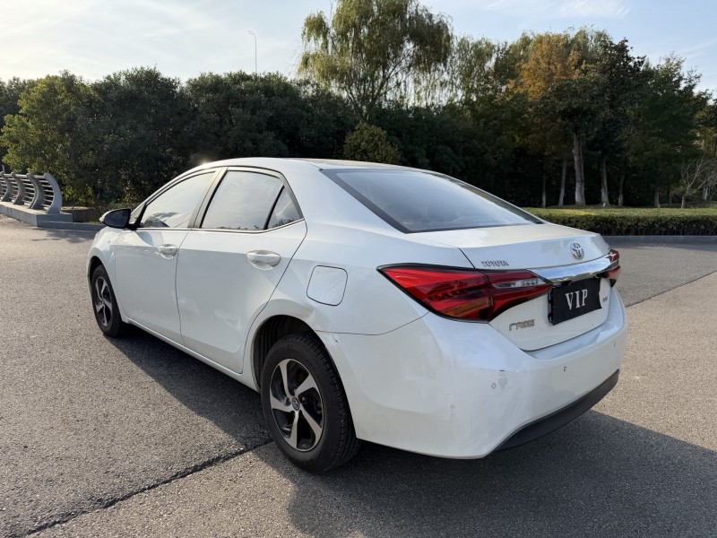 盐城18年丰田雷凌8