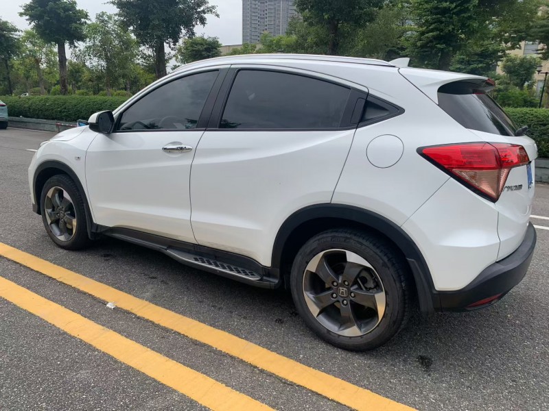 茂名16年本田缤智7