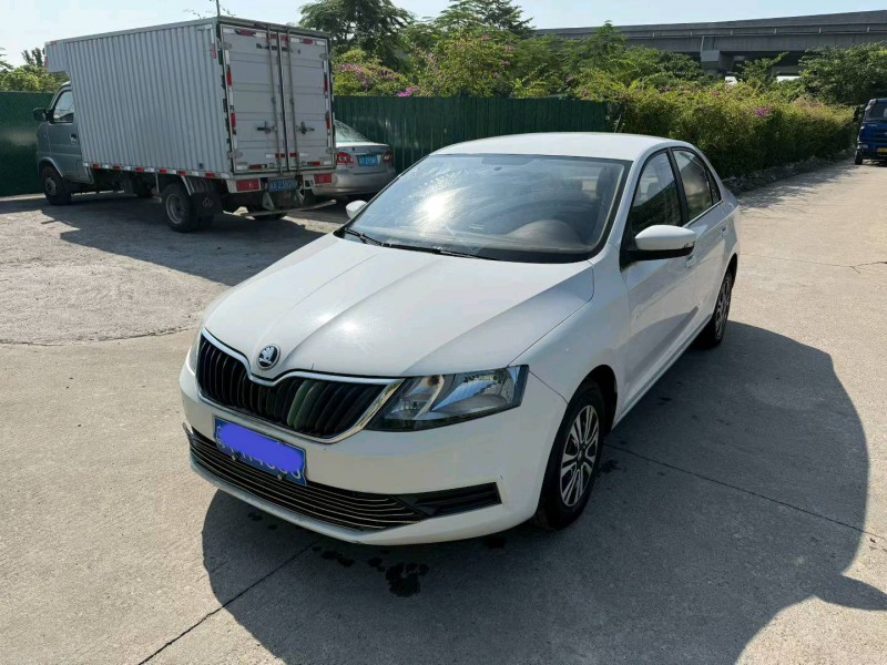 中山19年斯柯达昕锐3