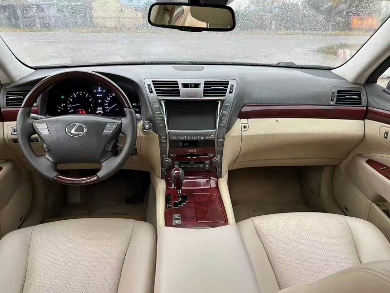 菏泽07年雷克萨斯IS4