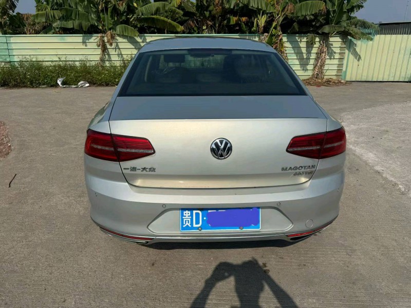 中山18年大众迈腾4
