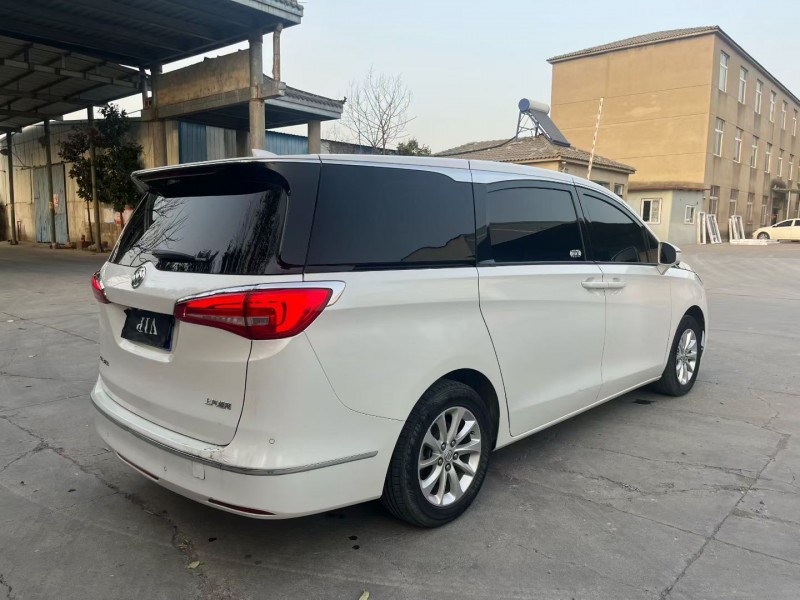 徐州18年别克GL85