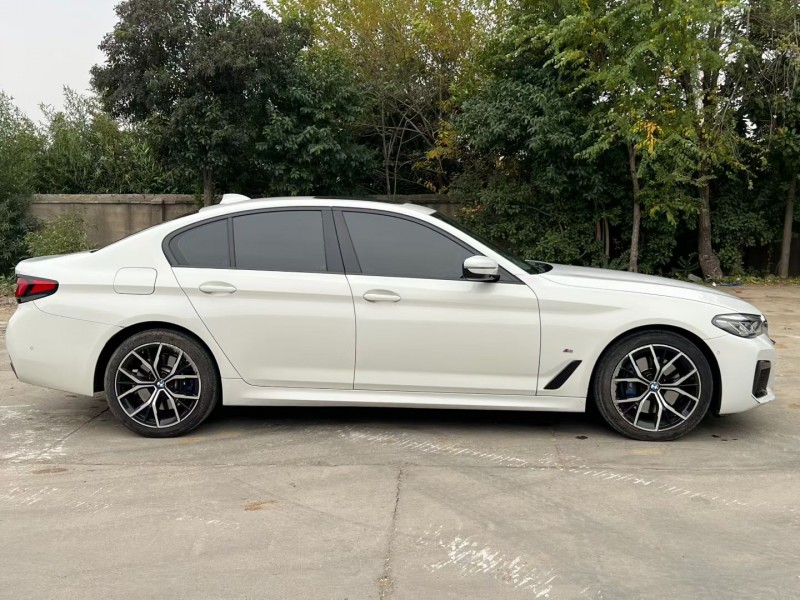 徐州22年宝马5系4