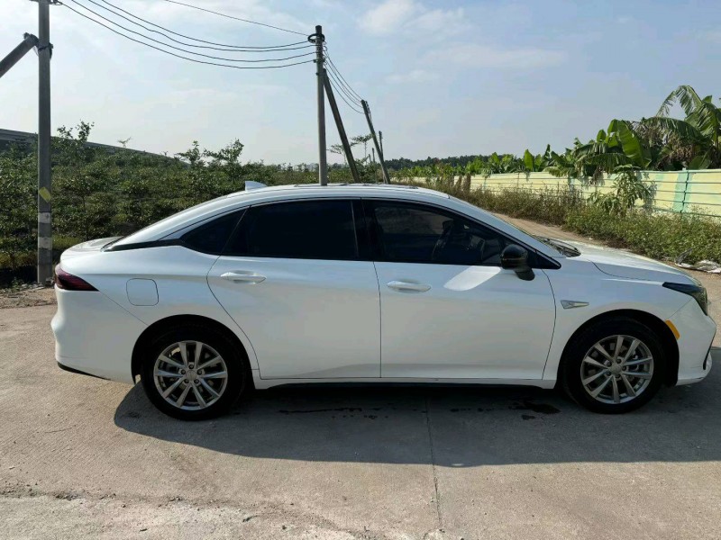 中山24年传祺埃安S3