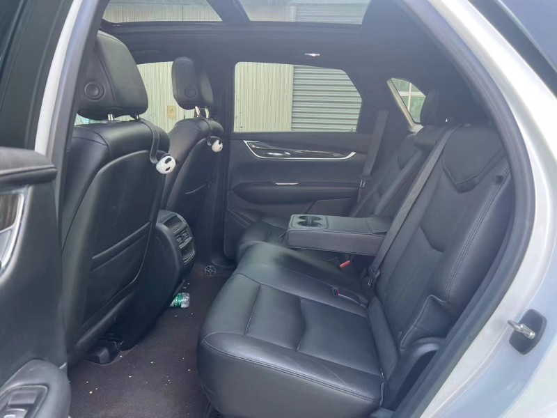 临沂19年凯迪拉克XT54