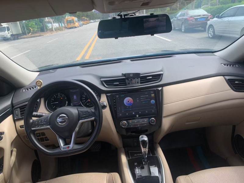 茂名17年日产奇骏5