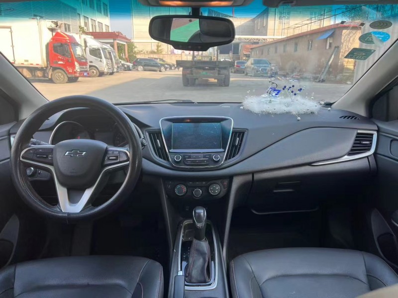 临沂20年雪佛兰科鲁泽6