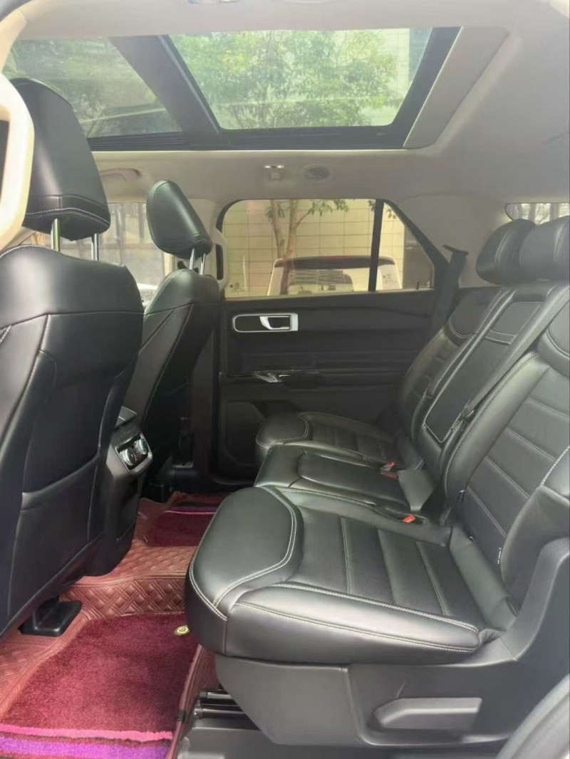 广州23年福特探险者4