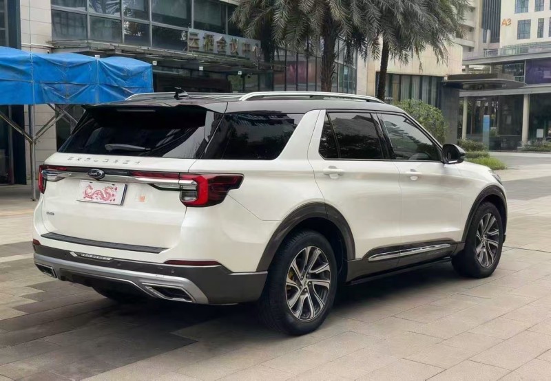 广州23年福特探险者8