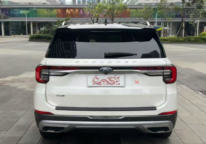 广州23年福特探险者9