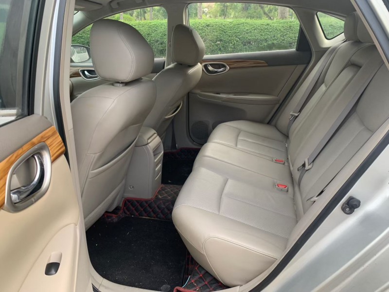 茂名14年日产轩逸5