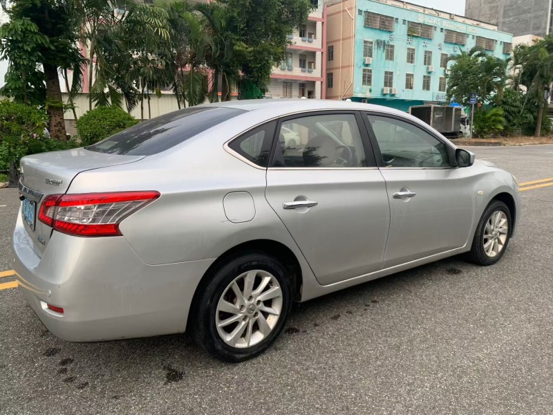 茂名14年日产轩逸8