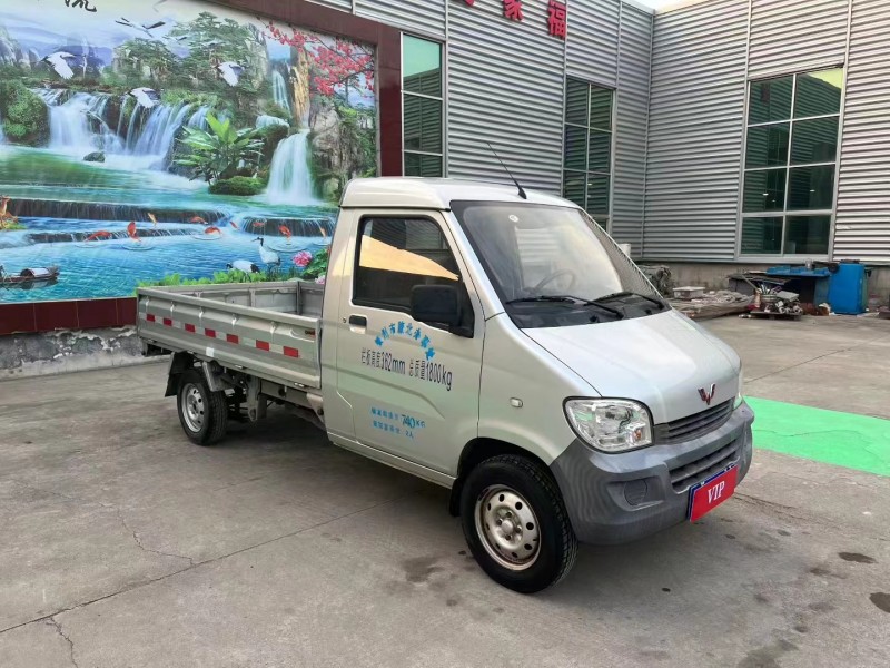 临沂20年五菱汽车之光3