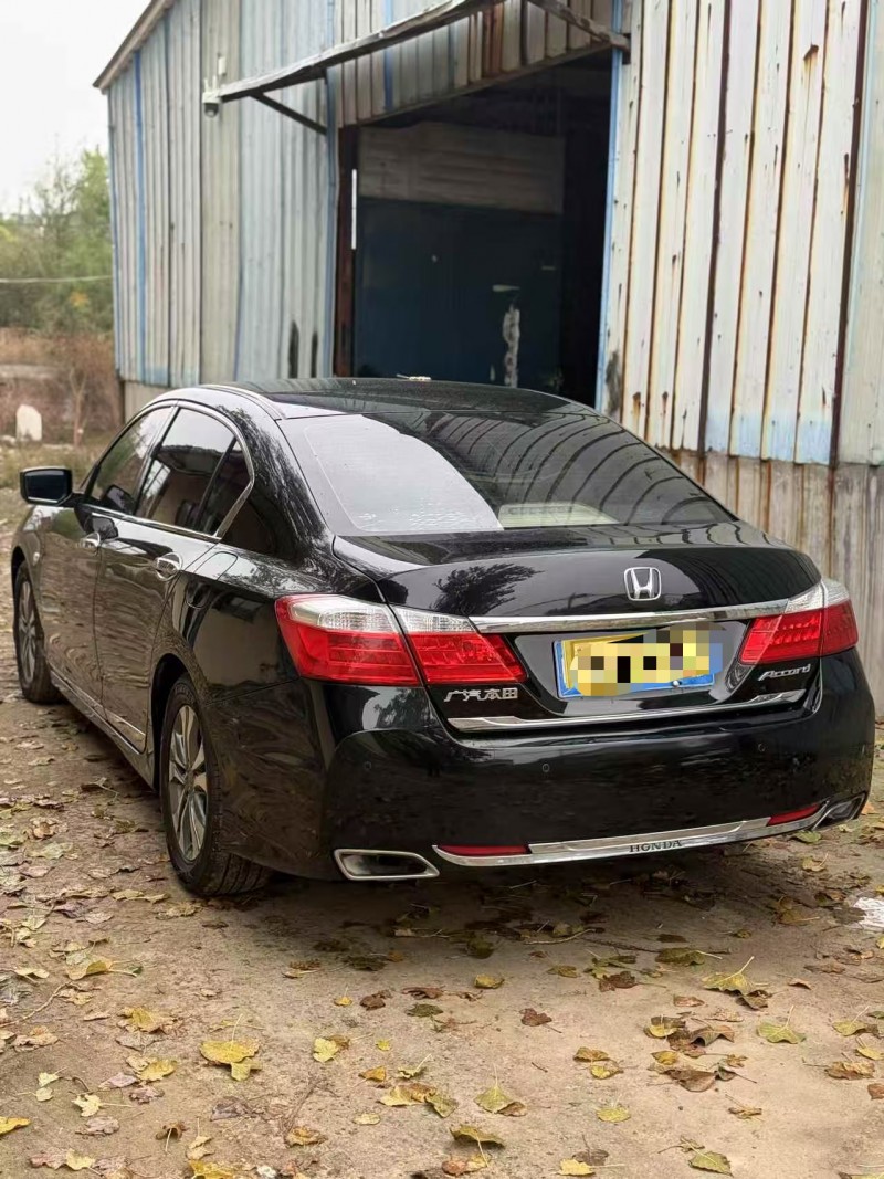 菏泽14年本田雅阁8