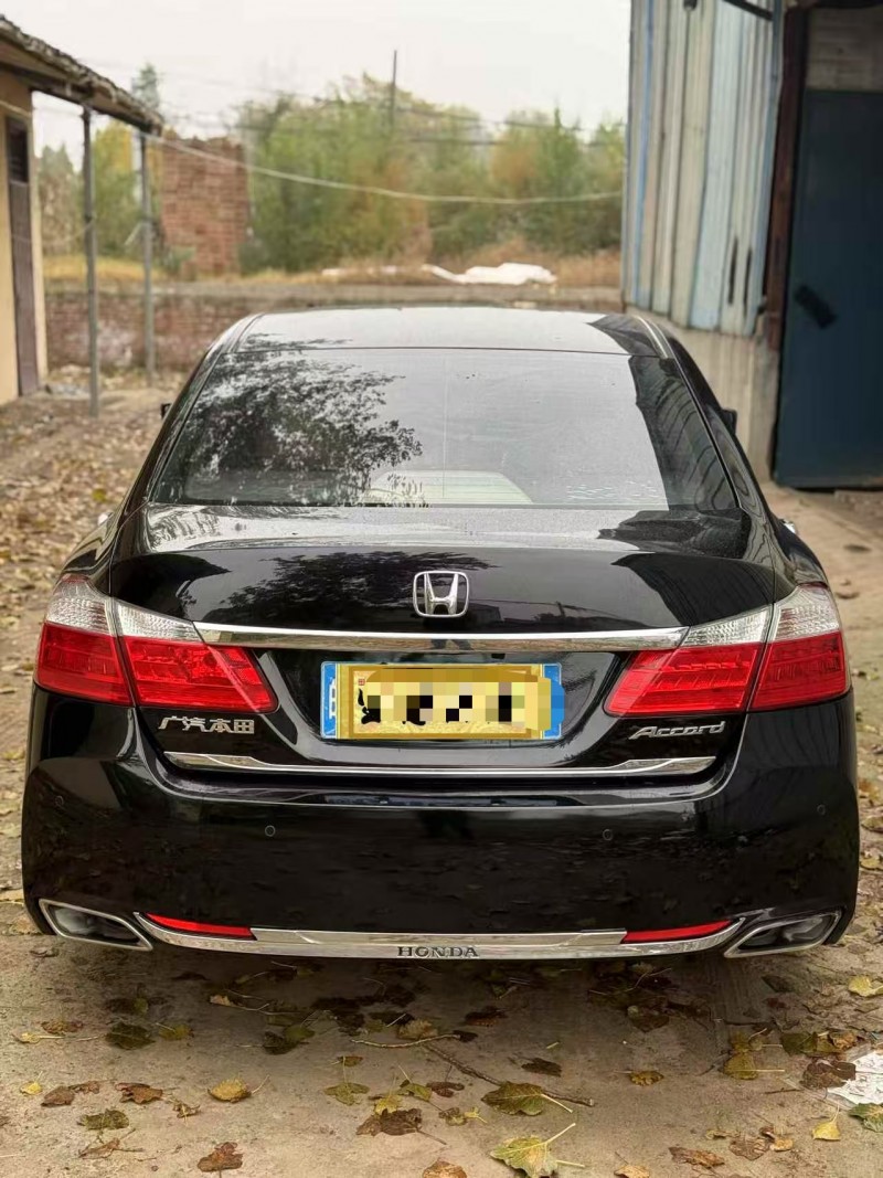 菏泽14年本田雅阁9